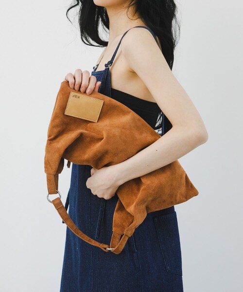 KBF（ケイビーエフ）の「2WAYハンドルデザインBAG（ハンドバッグ・レディース・BROWN/BLUE・one）」の8枚目の写真