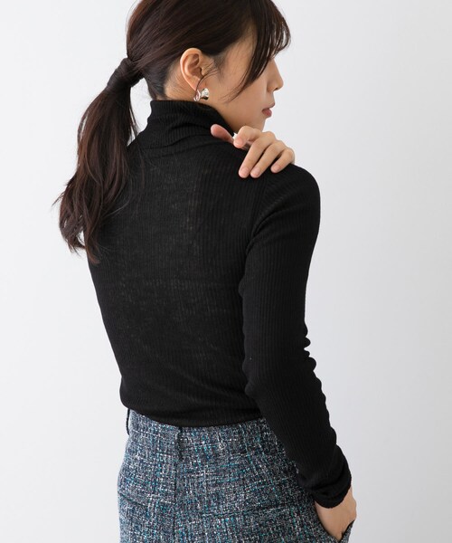 URBAN RESEARCH ROSSO（アーバンリサーチロッソ）の「F by ROSSO　ウォッシャブルシアーリブタートルニット（ニット/セーター・レディース・L/GRAY/RED/BLACK/BROWN・Free）」の8枚目の写真