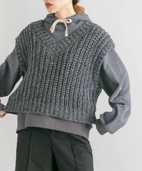 KBF（ケイビーエフ）の「バックロゴフーディー（パーカー・レディース・GRAY/NAVY・one）」の11枚目の写真