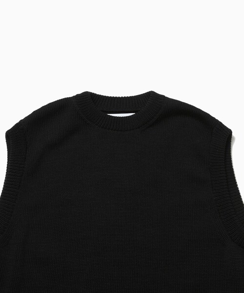 ADAM ET ROPE'(アダムエロペ)の「【REVERBERATE/リバーバレイト】FRINGE KNIT(ベスト・メンズ・ブラック/グレー・2)」の4枚目の写真