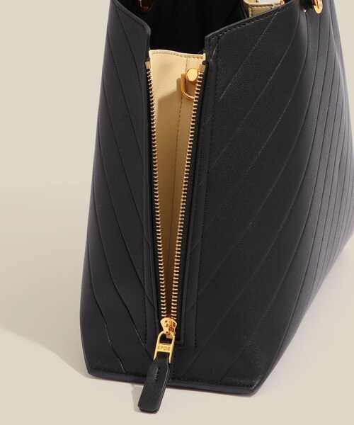 ROPE'（ロペ）の「【E'POR】【数量限定】Y BAG Medium Emboss（トートバッグ・レディース・ブラック/ベージュ・F）」の8枚目の写真