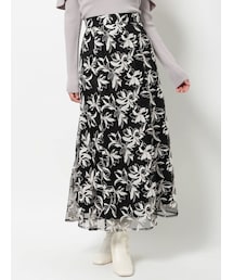 MERCURYDUO | メロンチュール刺繍セミフレアスカート(スカート)