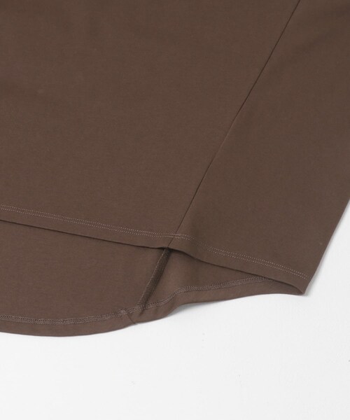 URBAN RESEARCH ROSSO（アーバンリサーチロッソ）の「UVカットドルマンスリーブプルオーバー（Tシャツ/カットソー・レディース・IVORY/D/BLUE/CAMEL/BROWN・Free）」の9枚目の写真