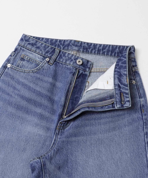 URBAN RESEARCH（アーバンリサーチ）の「ワイドストレートデニムパンツ（デニムパンツ・レディース・BLACK/LT BLUE・36/38/40）」の13枚目の写真