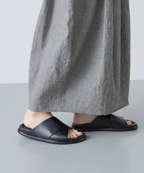 かぐれ（カグレ）の「CORSO ROMA, 9　CROSS SANDAL（サンダル・レディース・NERO・36/37/38）」の6枚目の写真