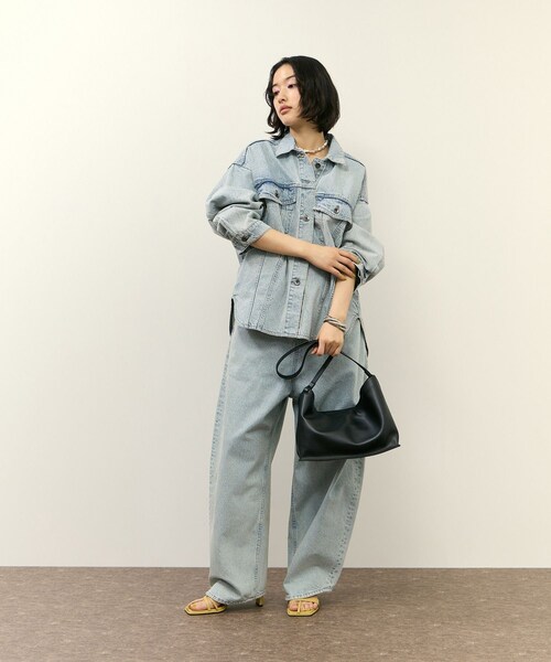 ADAM ET ROPE'(アダムエロペ)の「【サステナブル】シャツライクGジャン(デニムジャケット・レディース・ブルー系/サックス・36/38)」の10枚目の写真