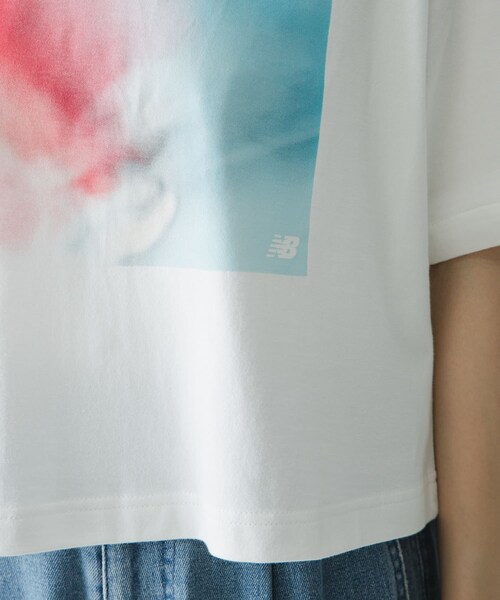 URBAN RESEARCH(アーバンリサーチ)の「NEW BALANCE NB GREYフォトTシャツレッド(Tシャツ/カットソー・レディース・ホワイト・M)」の3枚目の写真