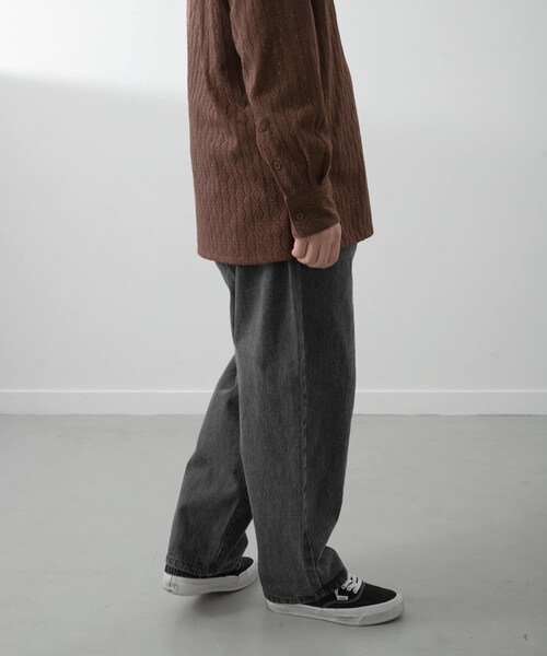 ITEMS URBANRESEARCH（アイテムズ アーバンリサーチ）の「Dusty Wide Tapered Jeans（その他パンツ・メンズ・SAND/OCEAN/STONE・M/L）」の6枚目の写真