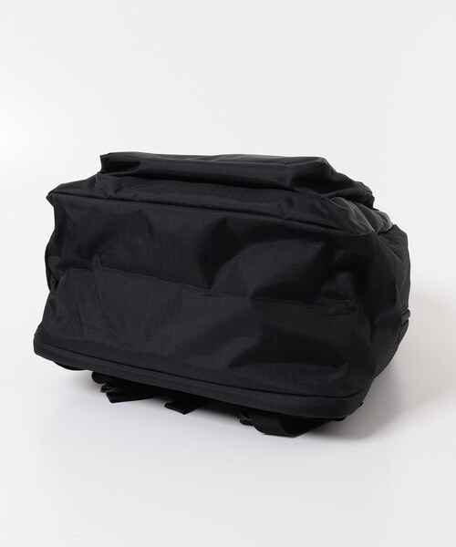 URBAN RESEARCH DOORS(アーバンリサーチドアーズ)の「L.L.Bean スーパーデラックスブックパック(バックパック/リュック・メンズ・C.Navy/M.Black・One)」の6枚目の写真