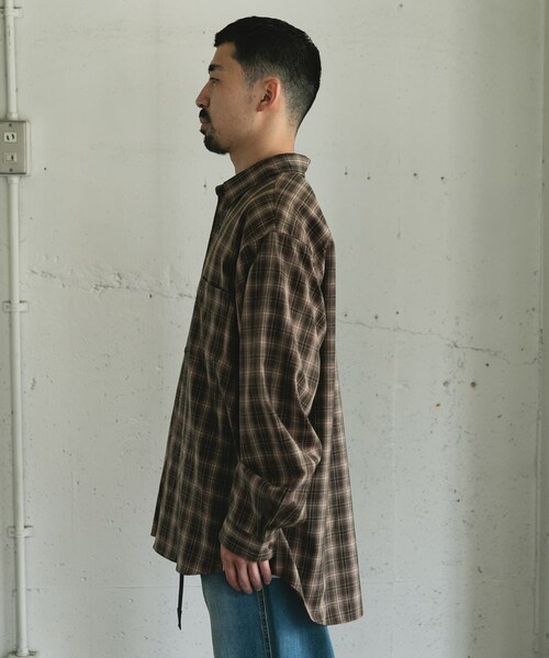 URBAN RESEARCH DOORS（アーバンリサーチドアーズ）の「オンブレチェックレギュラーカラーシャツ（シャツ/ブラウス・メンズ・BRN CHECK/BLK CHECK・M/L）」の16枚目の写真