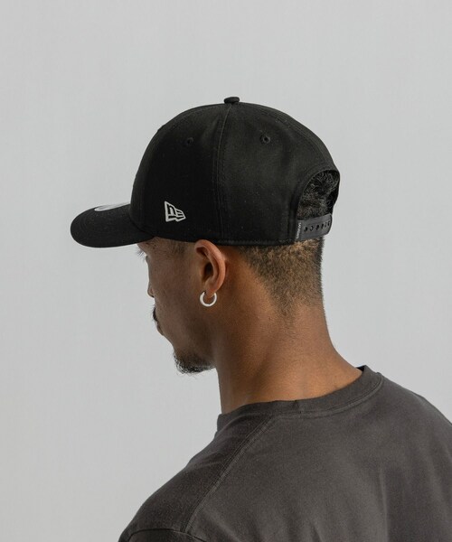 Saturdays NYC(サタデーズ ニューヨークシティ )の「New Era®x Saturdays NYC "Miller" Logo Cap(キャップ・レディース・ブラック/ネイビー・F)」の22枚目の写真