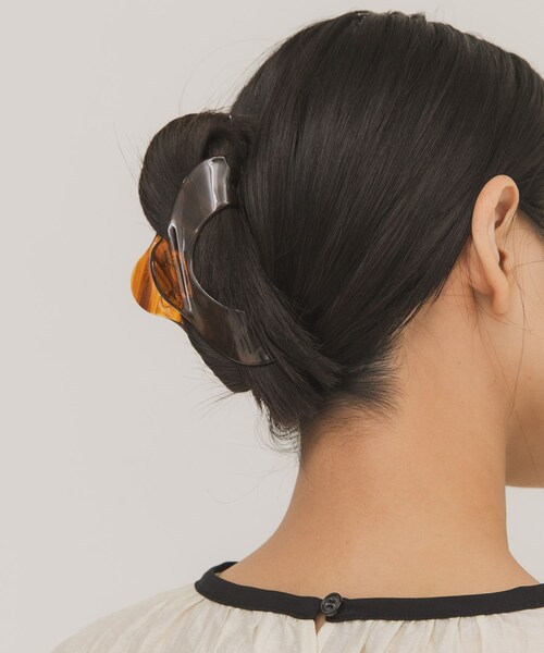 KBF（ケイビーエフ）の「ラウンドバンスクリップ（バレッタ/ヘアクリップ・レディース・GREEN/BROWN・One）」の7枚目の写真