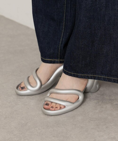 THE GOODLAND MARKET（ザグッドランドマーケット）の「CAMPER　Kobarah Bio Metallic（サンダル・レディース・045silver/046RED・37/38/39）」の14枚目の写真