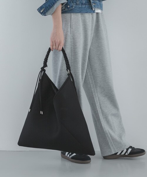 URBAN RESEARCH Sonny Label（アーバンリサーチサニーレーベル）の「LE VERNIS　パラコードハンドルメッシュバッグ（ハンドバッグ・レディース・ブラック・One）」の3枚目の写真