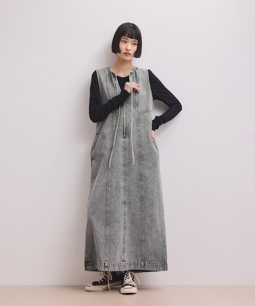 ADAM ET ROPE'（アダムエロペ）の「【WEB限定】ドロストネックデニムワンピース（ワンピース・レディース・ブラック系/ブルー系・36/38）」の6枚目の写真