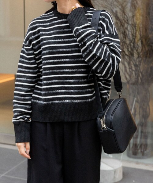 URBAN RESEARCH DOORS(アーバンリサーチドアーズ)の「FORK&SPOON 変形ボーダーニットプルオーバー(ニット/セーター・レディース・BLK×OFF/GRY×BLU・1)」の17枚目の写真