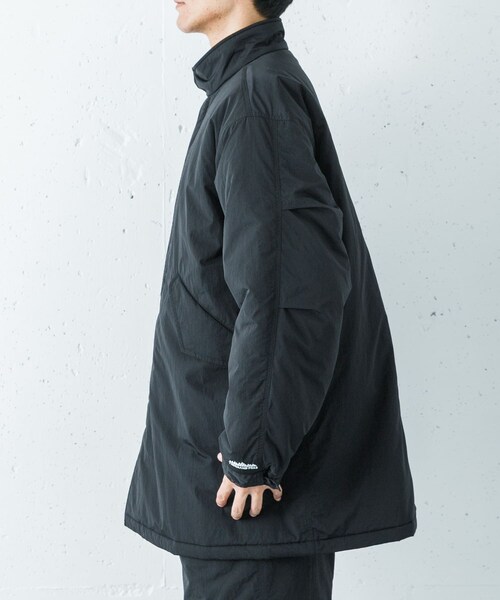 URBAN RESEARCH（アーバンリサーチ）の「『別注』THOUSAND MILE×URBAN RESEARCH　PADDED SHORT MODSCOAT（モッズコート・メンズ・BLACK/NAVY・M/L）」の15枚目の写真