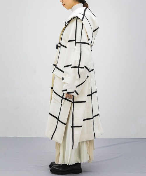 URBAN RESEARCH（アーバンリサーチ）の「rito structure　GRID-PATTERN DUFFLE COAT（ダッフルコート・レディース・CGY/WHT・2）」の14枚目の写真