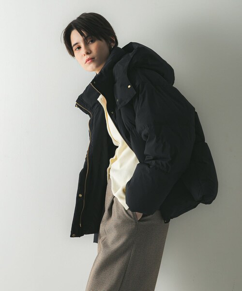 URBAN RESEARCH(アーバンリサーチ)の「2WAYフーデットダウンコート(その他アウター・レディース・OFF WHITE/BEIGE/BLACK・36/38)」の22枚目の写真