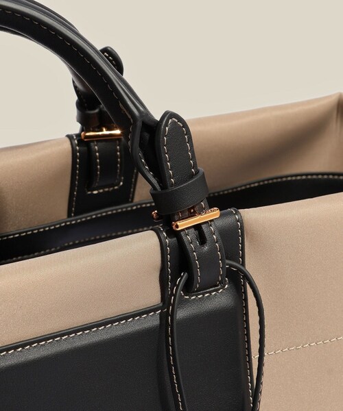 ROPE'（ロペ）の「【E'POR】BOAT BAG Large/A4対応・撥水・軽量・26SS新色（トートバッグ・レディース・ブラック/ベージュ・F）」の10枚目の写真