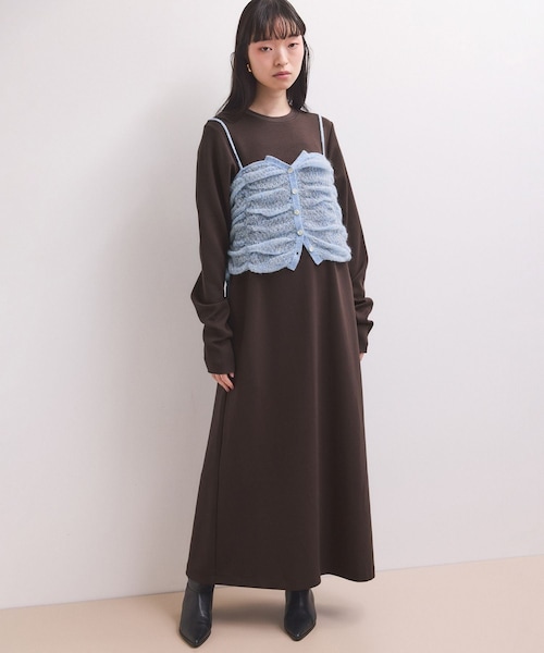 ADAM ET ROPE'(アダムエロペ)の「【WEB限定】ニットキャミソールセットワンピース(ワンピース・レディース・ブラック/チャコール/ダークブラウン・F)」の3枚目の写真