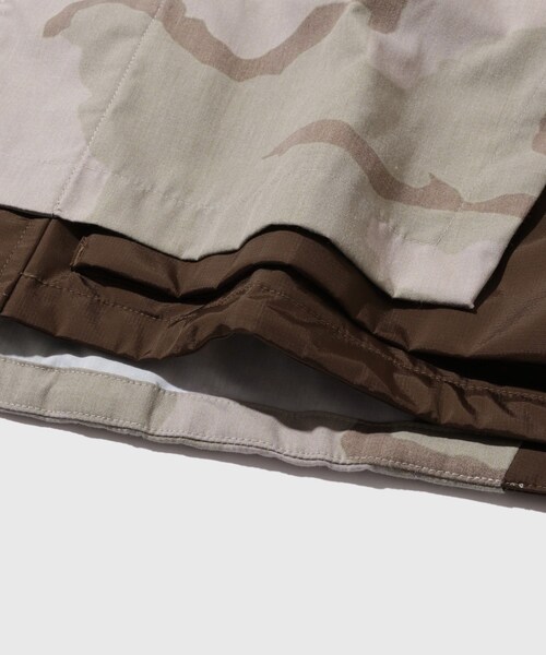 ADAM ET ROPE'(アダムエロペ)の「【elephant TRIBAL fabrics】ANORAK MOUNTAIN JKT(マウンテンパーカー・メンズ・ベージュ系・M)」の14枚目の写真