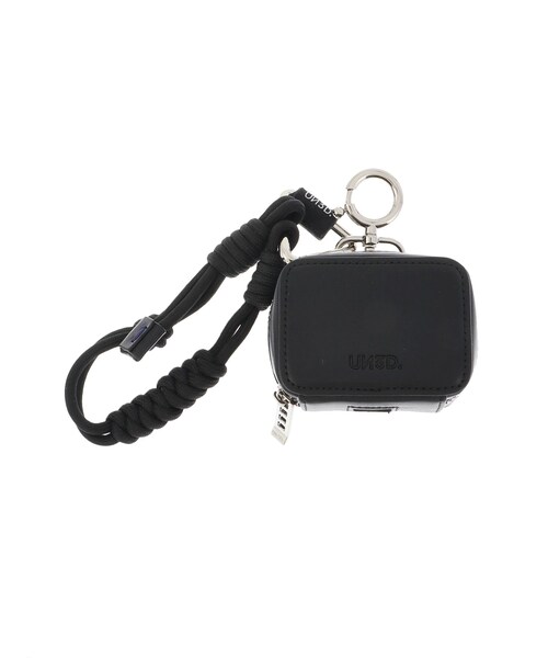 UN3D.（アンスリード）の「LEATHER EARPHONE CASE（その他雑貨・レディース・ブラック/シルバー・F）」の2枚目の写真