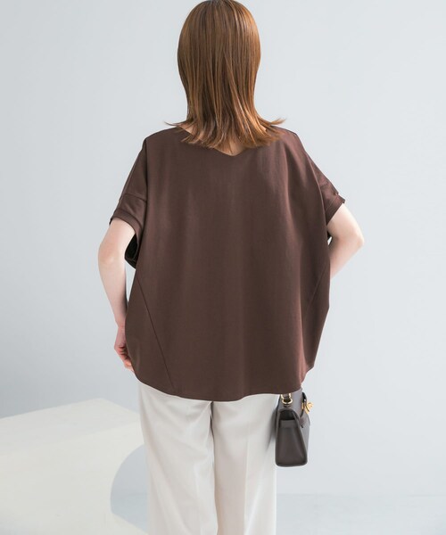 URBAN RESEARCH ROSSO（アーバンリサーチロッソ）の「『WEB/一部店舗限定』UVカットドルマンスリーブプルオーバー（Tシャツ/カットソー・レディース・IVORY/D/BLUE/CAMEL/BROWN・Free）」の19枚目の写真