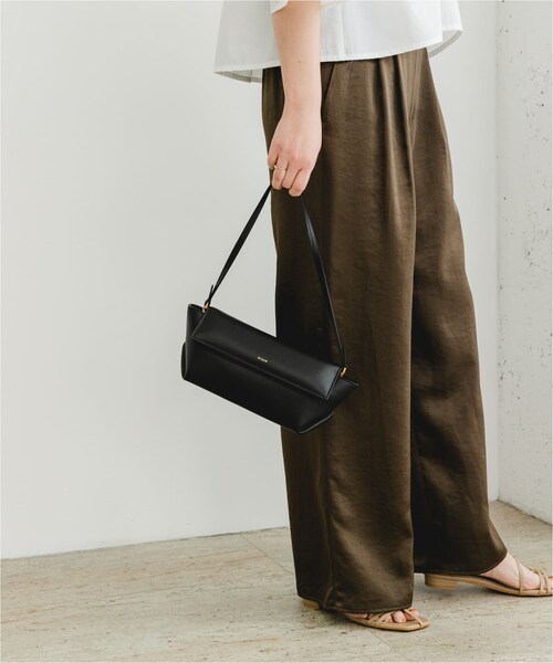 URBAN RESEARCH ROSSO（アーバンリサーチロッソ）の「F by ROSSO　サテンイージーパンツ（その他パンツ・レディース・SAND/K/BROWN・36/38）」の18枚目の写真