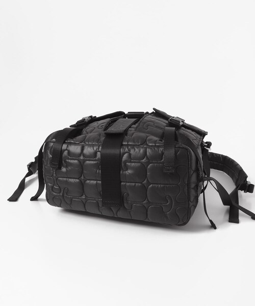 URBAN RESEARCH（アーバンリサーチ）の「GANNI　RE-TECH QUILTED BACKPACK（バックパック/リュック・レディース・BLACK・-）」の14枚目の写真