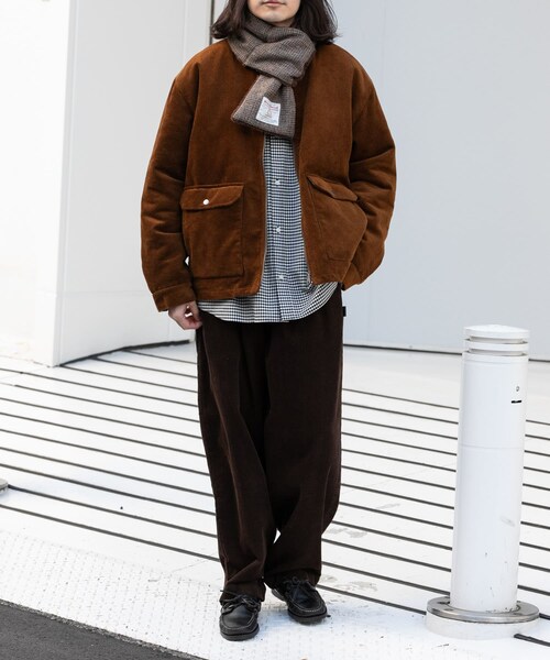 URBAN RESEARCH Sonny Label（アーバンリサーチサニーレーベル）の「HARRIS TWEED中綿マフラー（マフラー・メンズ・チャコール/ネイビー/ブラウン・One）」の9枚目の写真