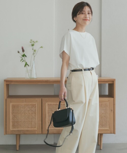 URBAN RESEARCH DOORS(アーバンリサーチドアーズ)の「『UR TECH ひやサラクール』ドライコットンボートネックプルオーバー(Tシャツ/カットソー・レディース・MUSTARD/OFF/PINK/BLUE/NAVY/GRN/TOP GRAY・M)」の21枚目の写真