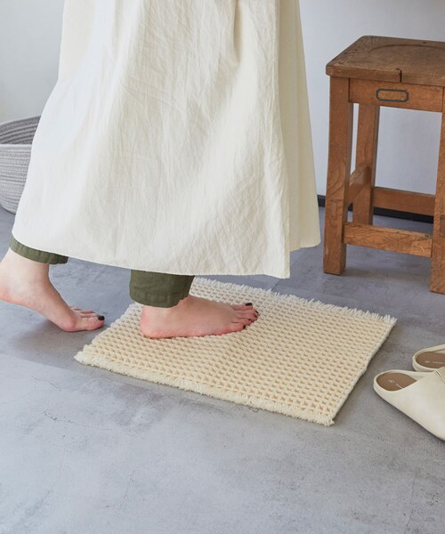 URBAN RESEARCH DOORS(アーバンリサーチドアーズ)の「『洗濯可』calmland 瞬乾ワッフルバスマット(インテリア雑貨・メンズ・IV・S)」の7枚目の写真