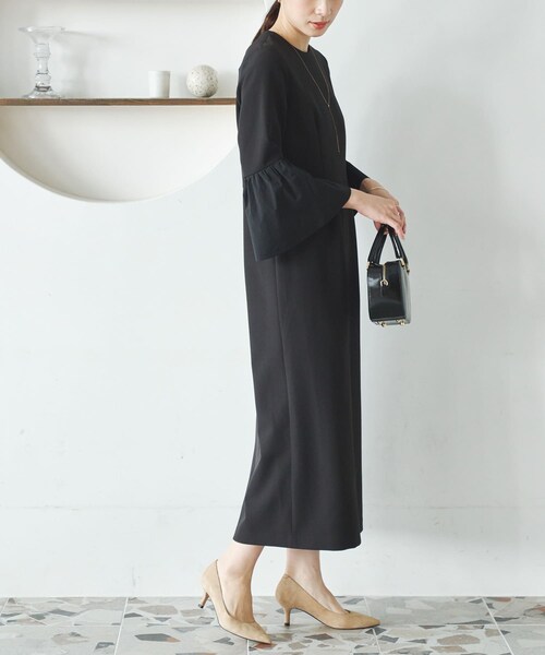 URBAN RESEARCH（アーバンリサーチ）の「フレアスリーブワンピース（ワンピース・レディース・NAVY/BLACK・36/38）」の7枚目の写真