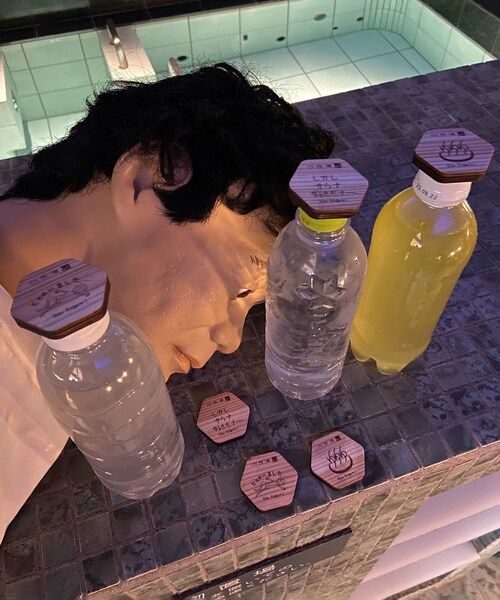 JUNRED(ジュンレッド)の「Ken Kagami×改良湯コラボ ボトルキャップ(その他雑貨・レディース・ベージュ/ベージュ系・F)」の8枚目の写真