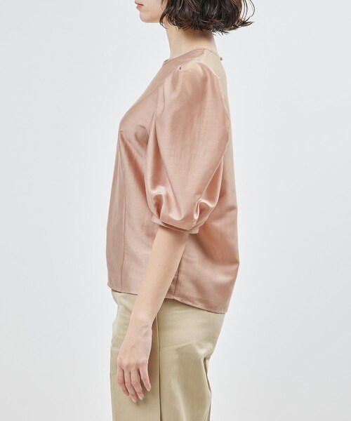 ROPE'（ロペ）の「【新色追加】【洗える】カールマイヤーパフスリーブブラウス【雑誌/メディア掲載】（シャツ/ブラウス・レディース・ホワイト/ブルー/ピンク/ブラック/ベージュ/ブルー系・F）」の22枚目の写真