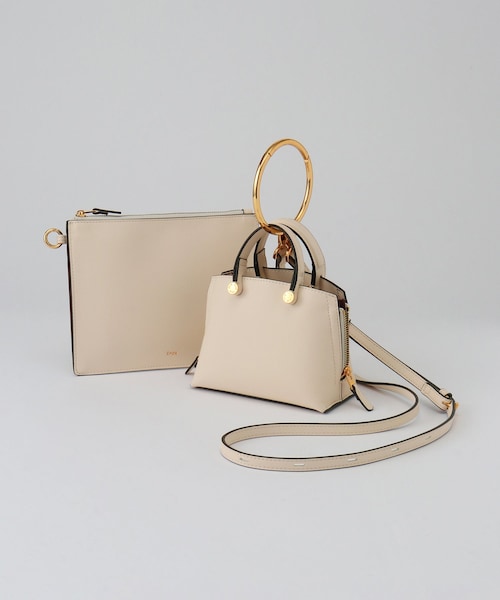 ROPE'（ロペ）の「【E'POR】Y BAG Nano【超軽量】（ショルダーバッグ・レディース・ブラック系/ベージュ系/レッド/ワイン/シルバー・F）」の2枚目の写真