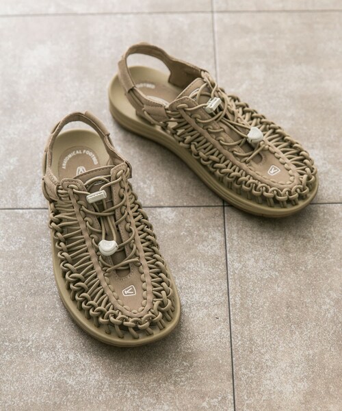 URBAN RESEARCH DOORS（アーバンリサーチドアーズ）の「KEEN　UNEEK（サンダル・メンズ・Timberwolf/Magnet/Dark Olive・8/8.5/9/9.5/10）」の4枚目の写真
