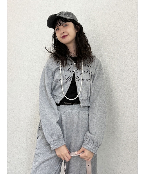 jouetie(ジュエティ)の「【WEB限定】ラメクロップドZIPフーディー【セットアップ対応】(セットアップ・レディース・ブラック・M)」の6枚目の写真