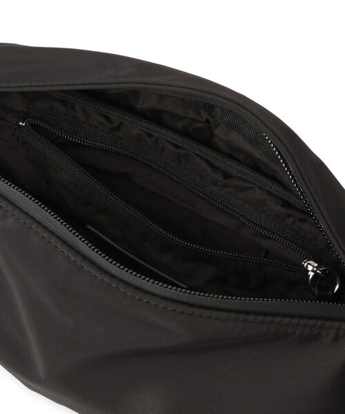ADAM ET ROPE'（アダムエロペ）の「ミニボディーバッグ/撥水（ボディバッグ/ウエストポーチ・レディース・ブラック・F）」の14枚目の写真