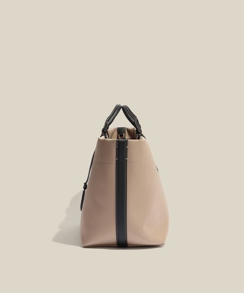 ROPE'（ロペ）の「【E'POR】BOAT BAG Large/A4対応・撥水・軽量・26SS新色（トートバッグ・レディース・ブラック/ベージュ・F）」の5枚目の写真