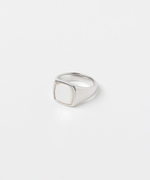 URBAN RESEARCH(アーバンリサーチ)の「Kay Ring White MOP(リング・レディース・Silver・50/52)」の1枚目の写真