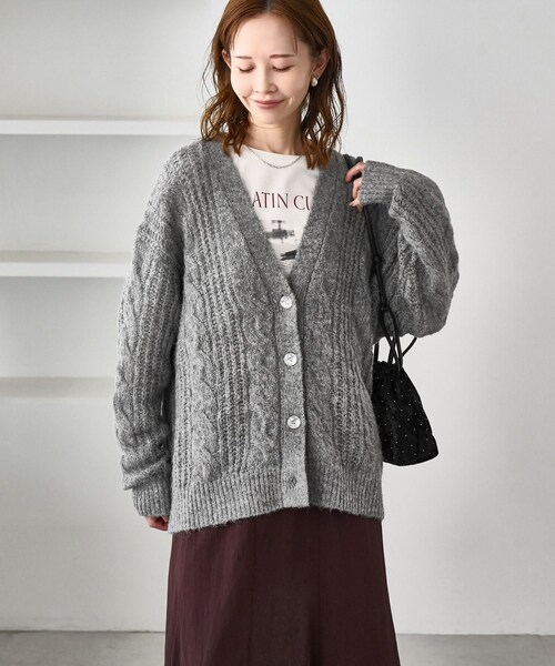 ROPE' PICNIC（ロペピクニック）の「ゆるケーブル編みVネックニットカーディガン（カーディガン/ボレロ・レディース・グレー/キナリ/ブルー系/ラベンダー・F）」の9枚目の写真
