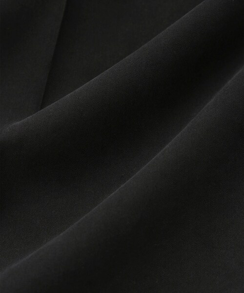 ADAM ET ROPE'（アダムエロペ）の「【サステナブル】ジャンプスーツ（つなぎ/オールインワン・レディース・ブラック/ベージュ・36/38）」の15枚目の写真