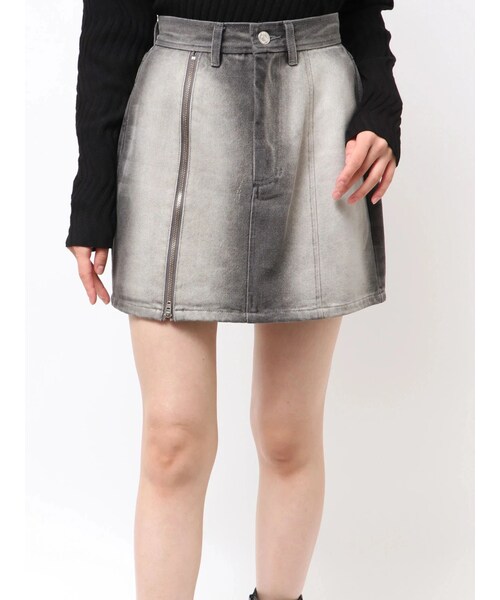 MURUA（ムルーア）の「サイドオープンデニムスカート【セット販売対象】（デニムスカート・レディース・アイボリー/ブラック/ピンク/ミントグリーン・1/2）」の5枚目の写真