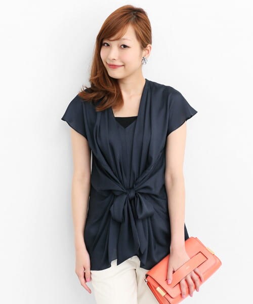 URBAN RESEARCH ROSSO（アーバンリサーチロッソ）の「前リボンブラウス（シャツ/ブラウス・レディース・LIGHT GRAY/BEIGE/NAVY・FREE）」の10枚目の写真