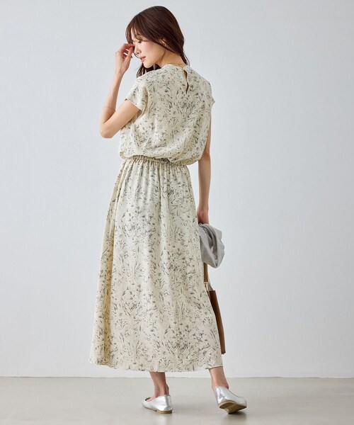 ROPE' PICNIC(ロペピクニック)の「【WEB限定サイズ】小花柄&線画アソートワンピース(ワンピース・レディース・ブラック/キナリ・L/M/MT)」の20枚目の写真