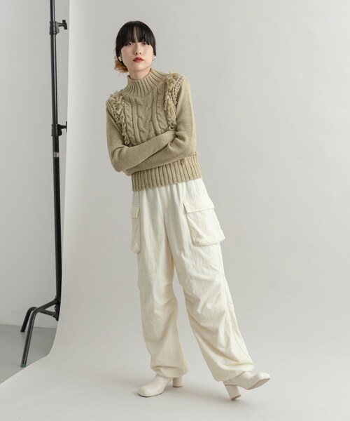 KBF（ケイビーエフ）の「ステッチデザインラウンドトゥブーツ（ブーツ・レディース・IVORY/BLUE GRAY/BLACK・36/37/38）」の11枚目の写真