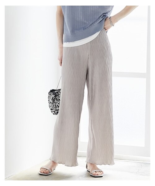 nissen（ニッセン）の「メロウ変形プリーツパンツ（パンツ・レディース・グレージュ/ブラック/マスタードイエロー・M/L/【ドロップ】LL）」の7枚目の写真