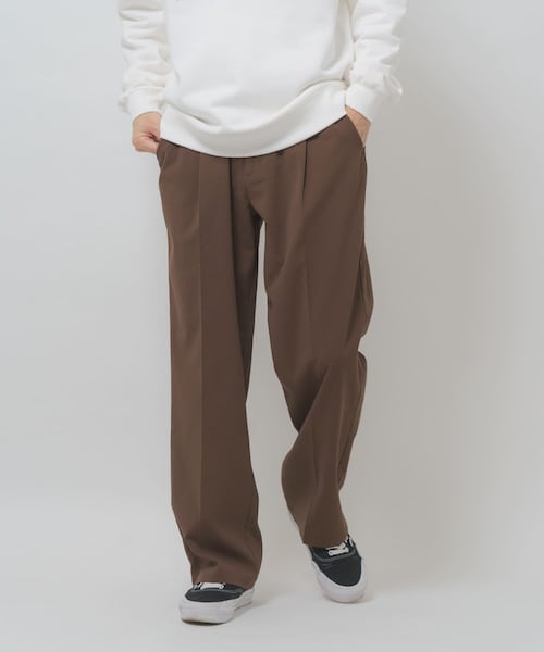 ITEMS URBANRESEARCH（アイテムズ アーバンリサーチ）の「『セットアップ対応』ヨウリュウ1-tuckテーパードパンツ（その他パンツ・メンズ・NVY/BRN/BLK・M/L）」の2枚目の写真